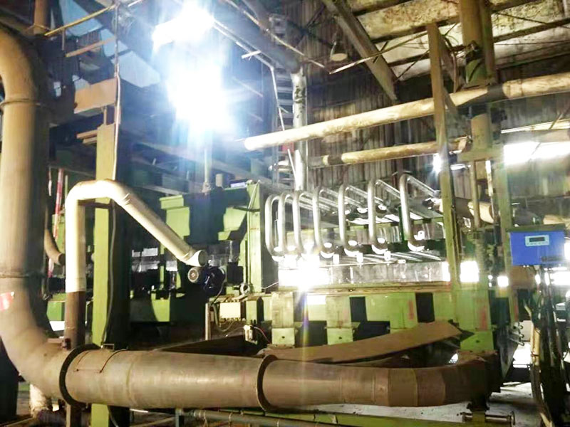 鋪裝真空料倉(cāng)纖維加熱加濕裝置